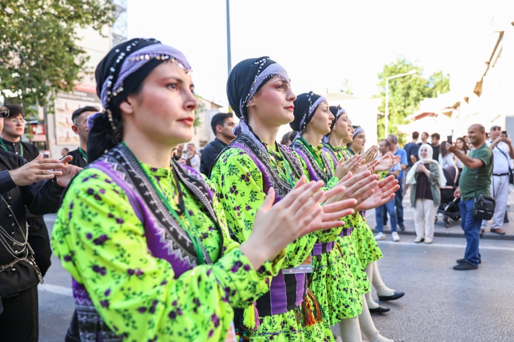 denizli belediyesi 17. uluslararasi halk danslari festivali basladi